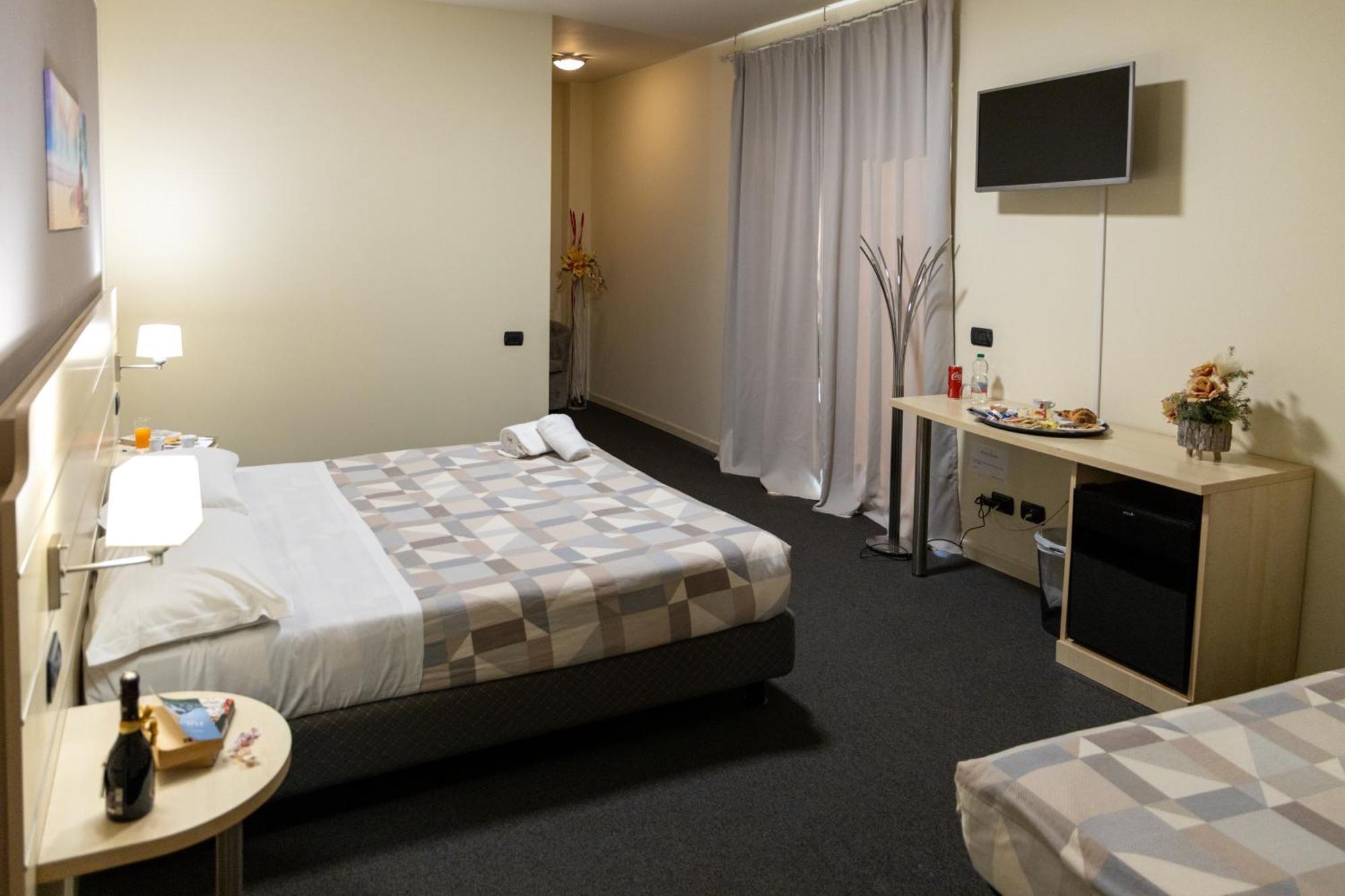 Hotel Giallo โนเชโต ภายนอก รูปภาพ