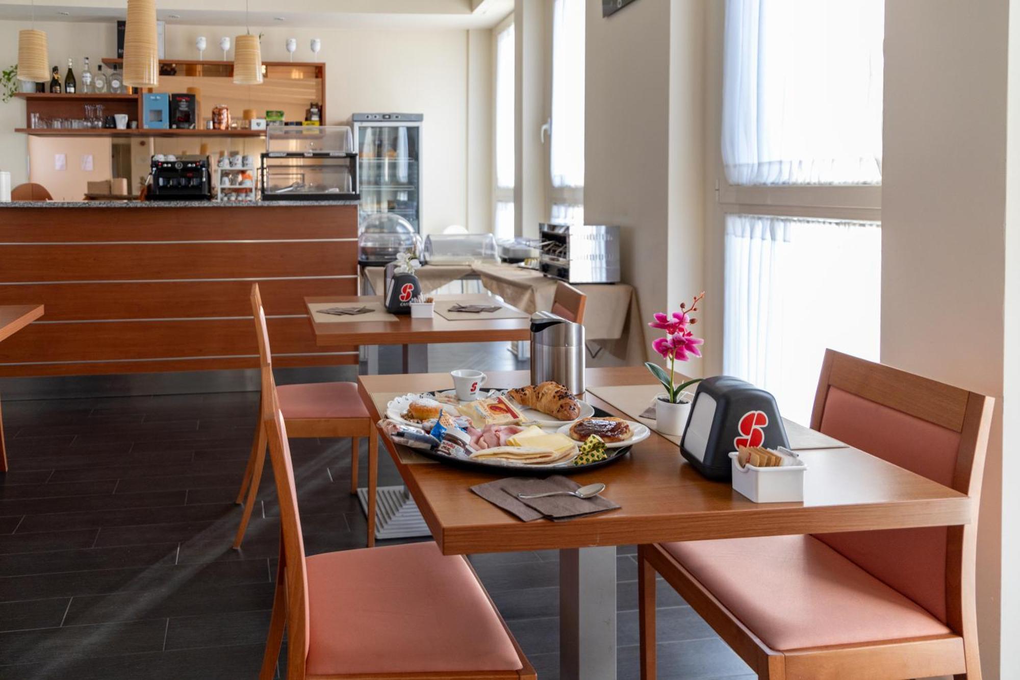 Hotel Giallo โนเชโต ภายนอก รูปภาพ